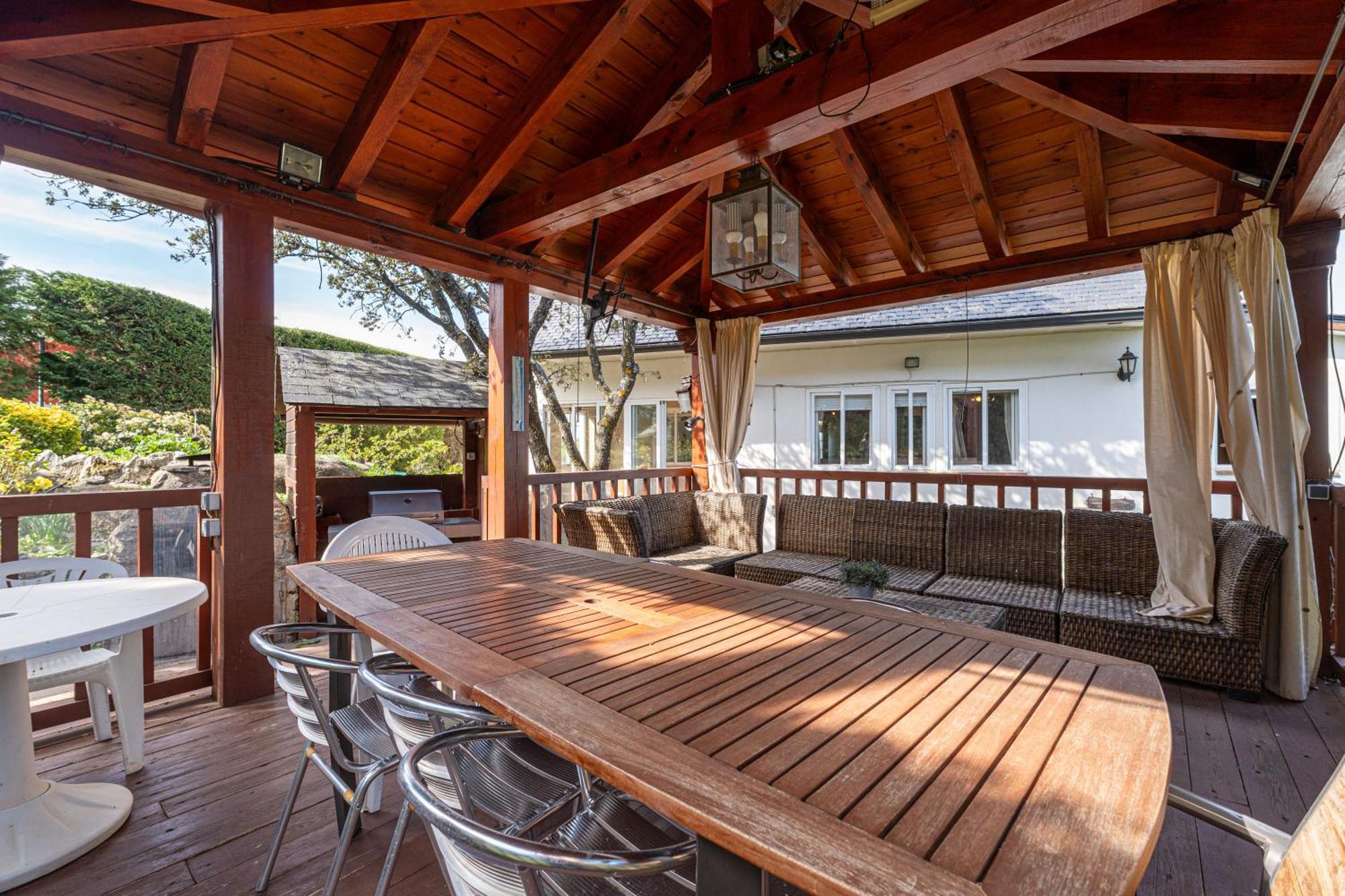 Villa Con Jacuzzi Exterior Y Piscina Cubiertos